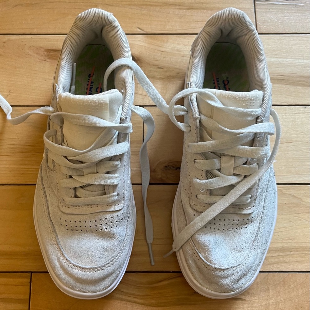 Women’s Reebok Sneakers